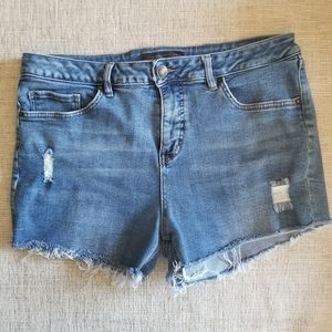 Royalty For Me Mid Rise Denim Shorts Size 16